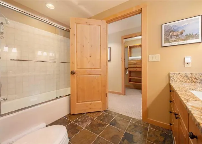 Apartment Rmr: Cody House B In