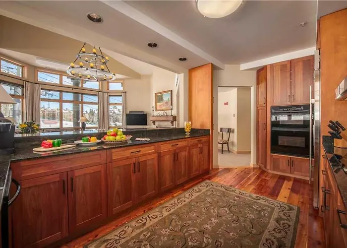 Rmr: Cody House B In Apartment