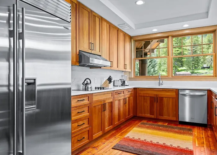 Apartment Rmr: Cody House B In Teton Village
