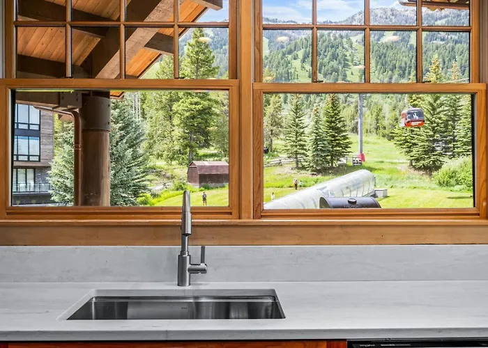 Apartment Rmr: Cody House B In Teton Village