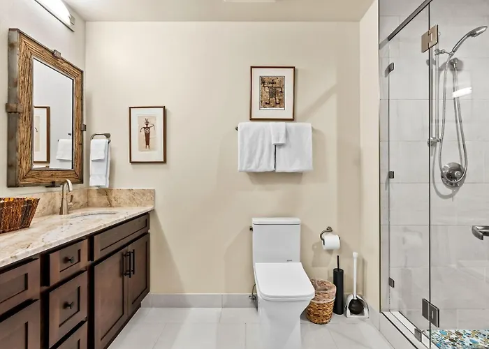 Apartment Rmr: Cody House B In *